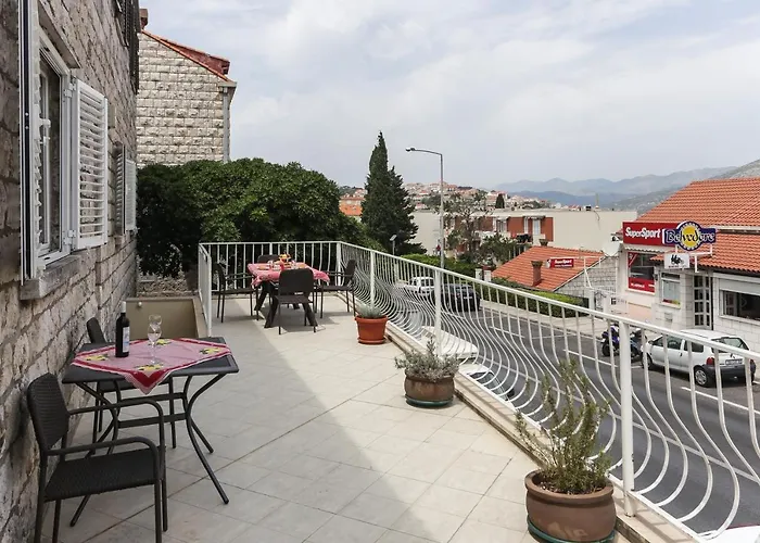 Apartments Sisic