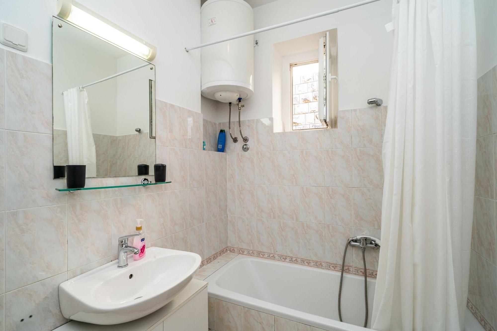 Sisic Apartment *